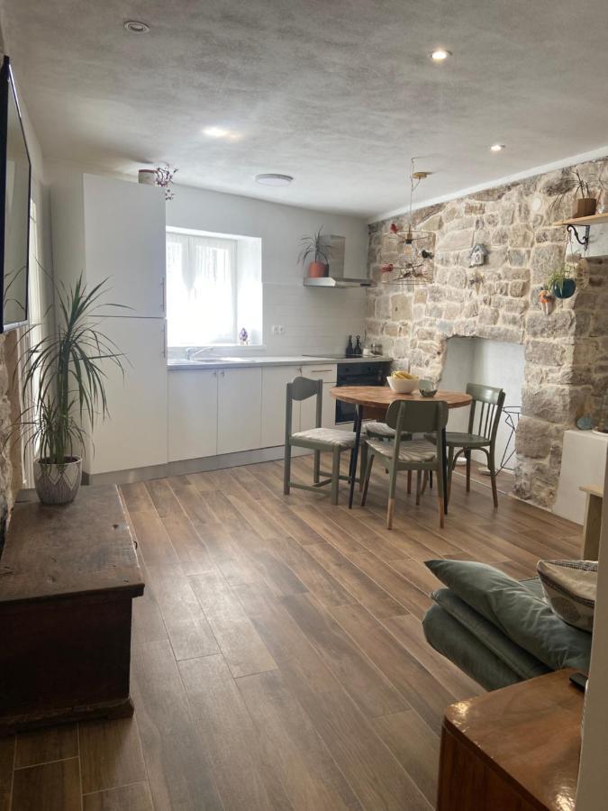 Apartman Oleandar Kaštela Exterior foto